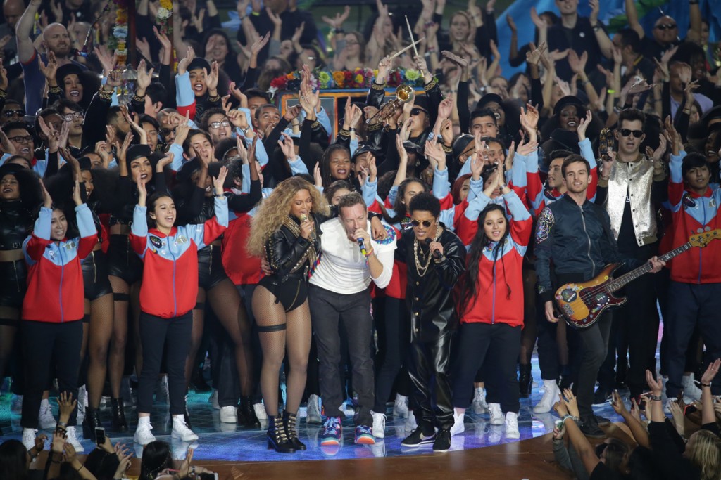 Pepsi Halftime Show Features Coldplay, Beyoncé, & Bruno Mars Levi's