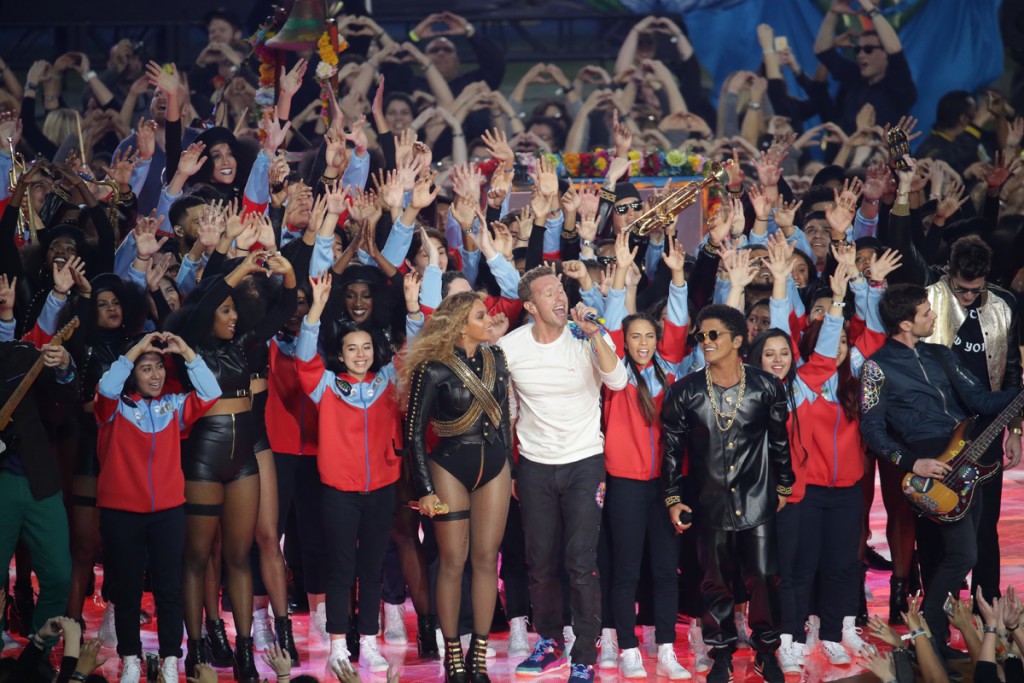 Pepsi Halftime Show Features Coldplay, Beyoncé, & Bruno Mars Levi's