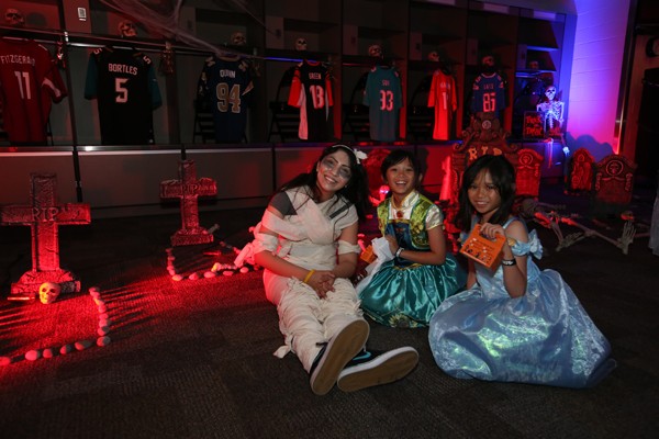 Levi's® Stadium Trick or Treat Tours