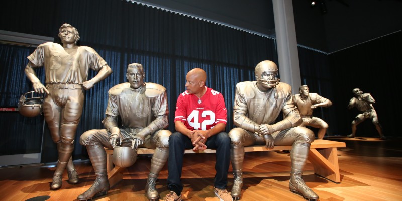 49ers Great Ronnie Lott Visits