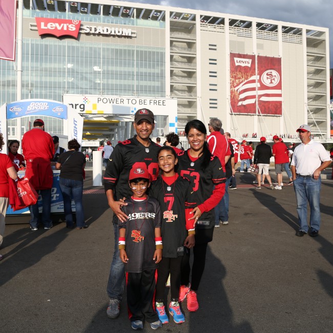 49ers Game Photo - Fans 4