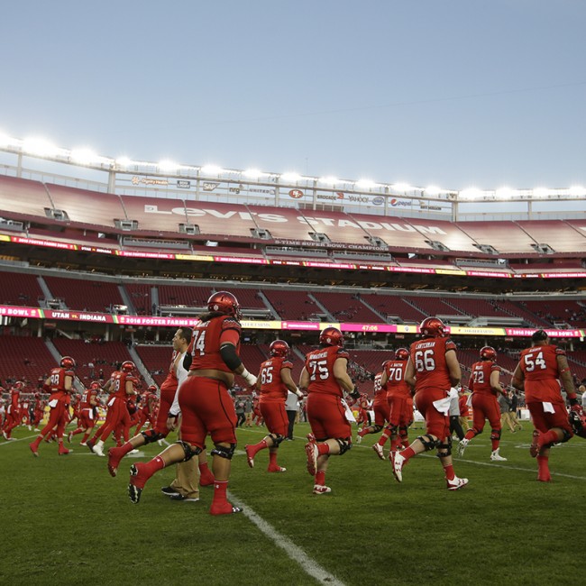 Foster Farms Bowl #19 Utah vs. Indiana 27