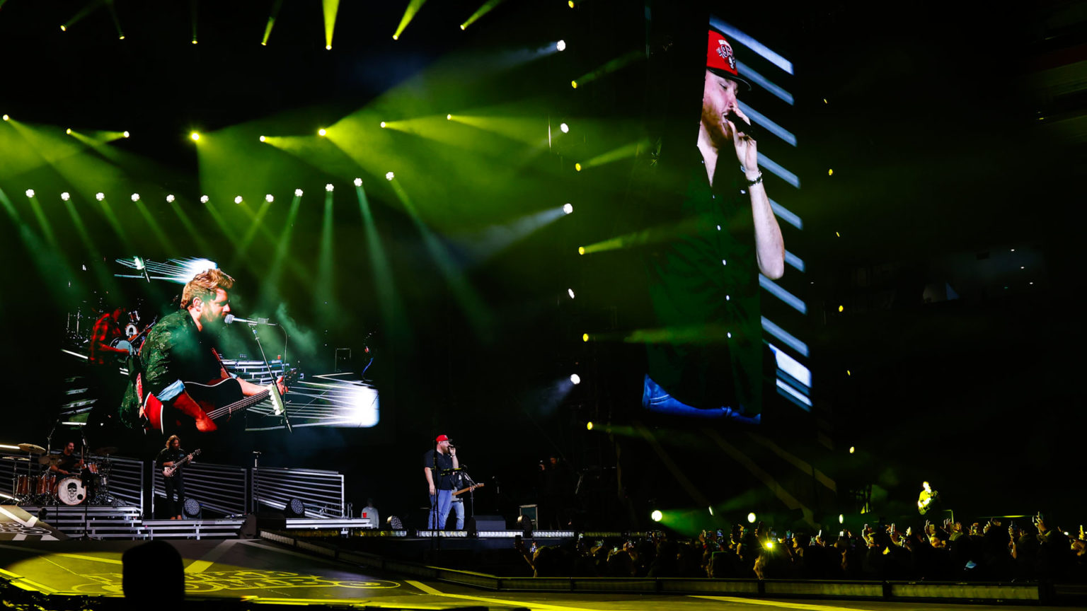 LUKE COMBS GROWIN’ UP AND GETTIN’ OLD TOUR COMES TO LEVI